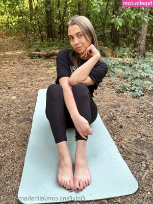 elinaharpertv - Una bella doccia calda.. Video senza censure per tip da 10$ 😘
