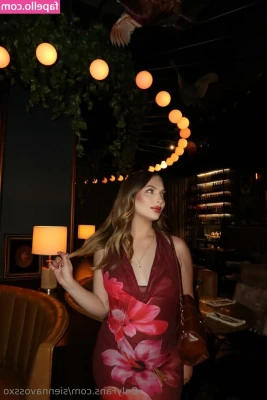 siennavossxo - hit 👍 if you ❤️ my boobs