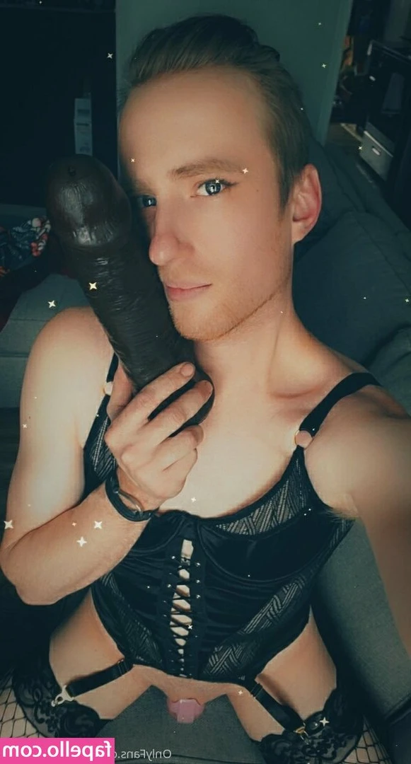 cagedsissy2020 - Making sure your cock stays up for me🍆