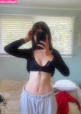 mariiclaudia - I want to look into your soul (into your pants) 😏