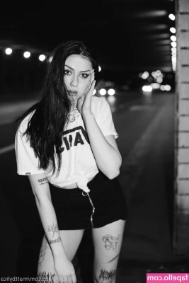 vulgart - milfbehavior too cold with it  she crazy at tho