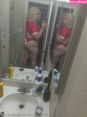 sissyxsnowxbunny - I m trying to be able to buy some Pleasers heels to practice in