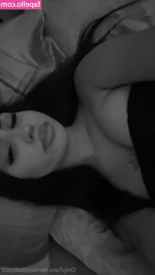 zzbabyzz - Live cam clip! Charlie and I 69 then I ride him to the edge and hop