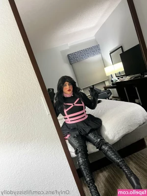 lilsissydolly - Sweaty and horny