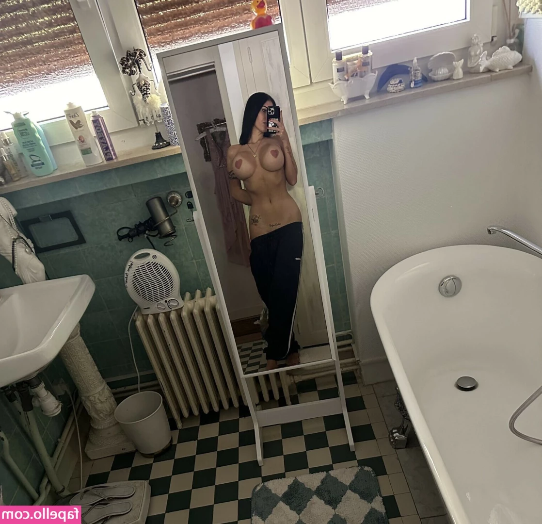 Evelyna Exclusiv [ evelyna-exclusiv ] - New set available     Calling all booty enthusiasts    Get ready to