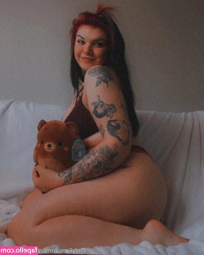 fallonfree - See you on Chaturbate in an hour