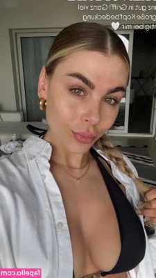 Lenaknk - Here’s my boobs before I go to the gym