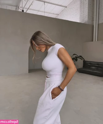Lenaknk - Someone was using his cock ring  Hi