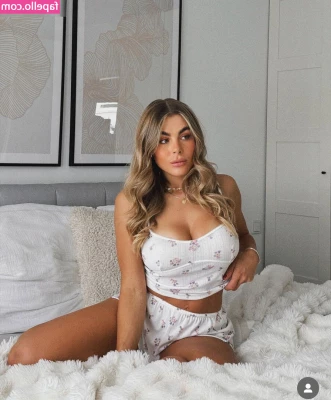 Lenaknk - Come on cuties who wants to see more
