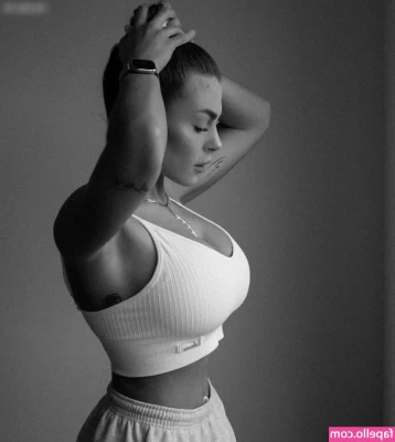 Lenaknk - I m so excited today  maybe later I will do a hot video