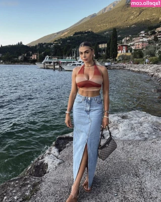 Lenaknk - Does my oiled ass get you hard