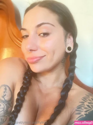 domina_luxx [ domina-luxx ] - My view at the cottage and then back at home