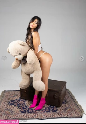 Carolina Pico Rios [ carolina-pico-rios ] - They're so soft and perfect. I bet you're begging to worship them