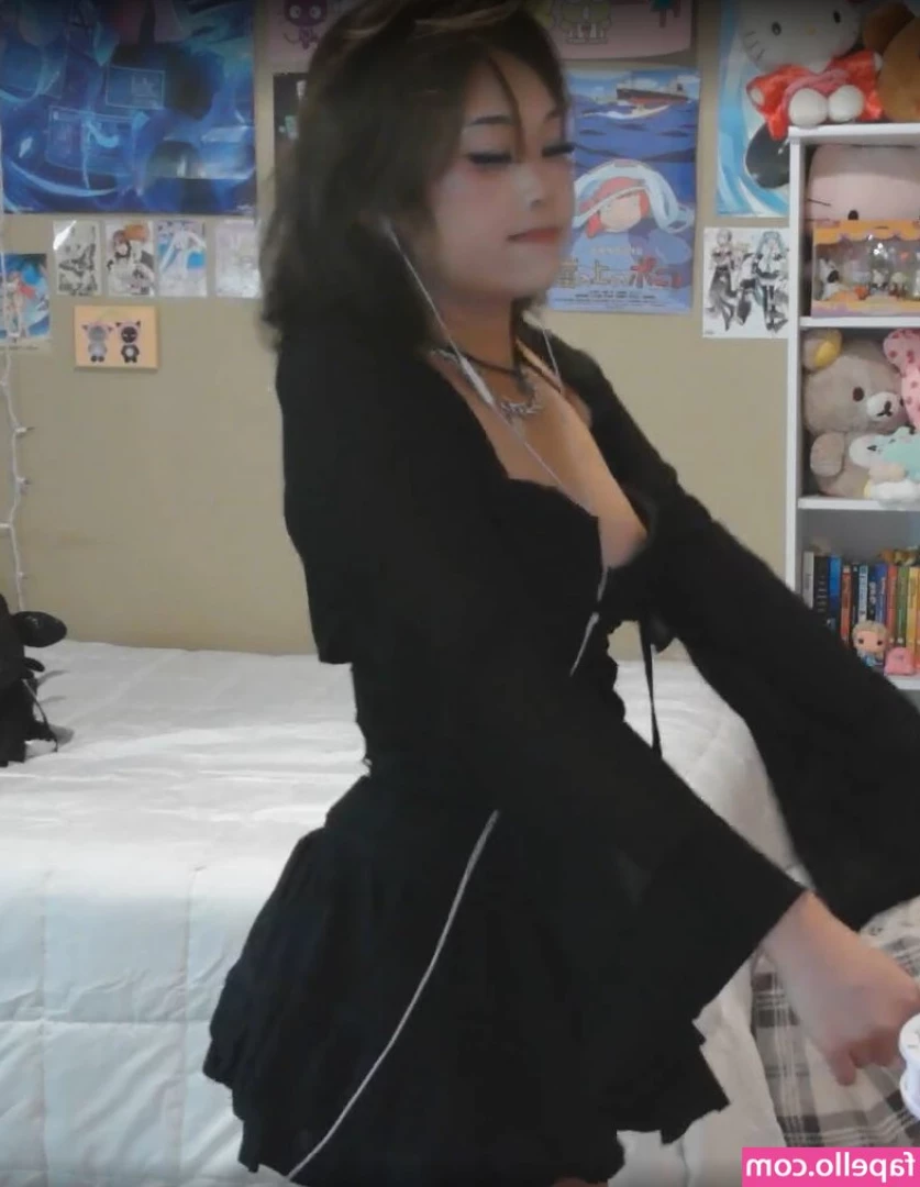 Tasyiu Cowboytas [ tasyiu-cowboytas-2 ] - Shower video preview      1 Minute Full nude if you tip  150 to this