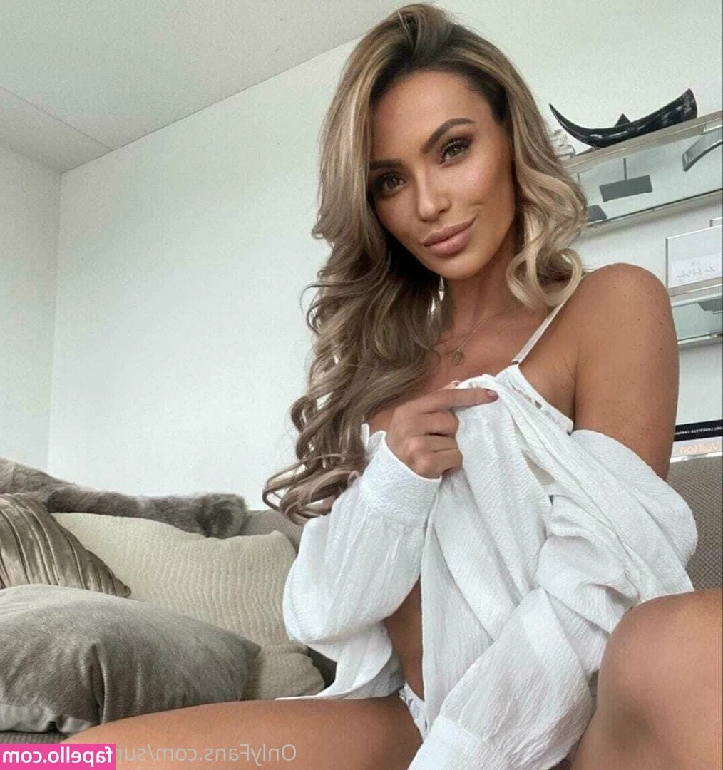 Anniek Van Kuelen [ anniek-van-kuelen ] - Can t stop playing with my cock cum taste this precum dripping down