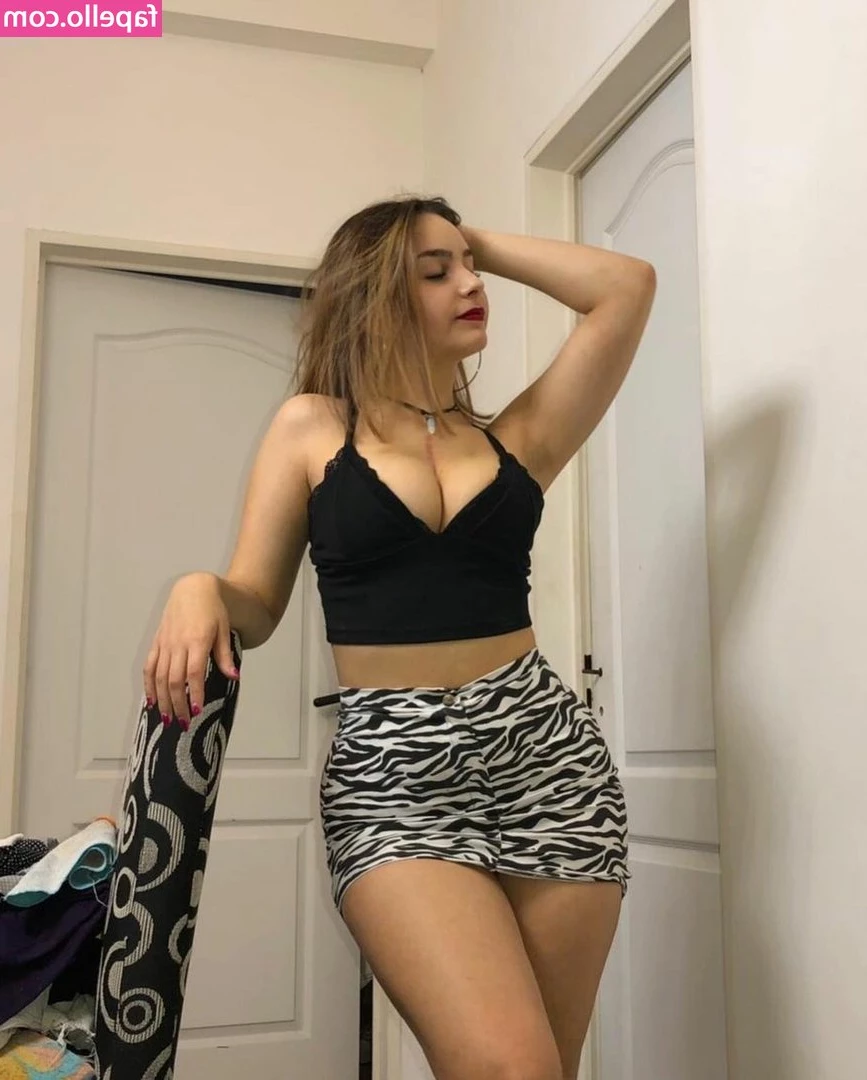 Camila Nerea Gonzalez [ camila-nerea-gonzalez ] - It s my Birthday tomorrow just saying  who s eating the cake