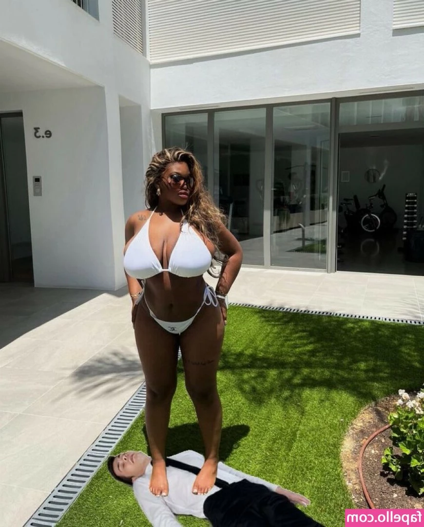 lollydollyx - Me encanta ponértela así abierta en la cara para que me des lengua