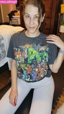 keriberry_420 [ keriberry-420 ] - I woul like to please you tell me how  Dm for hot content    aelia12