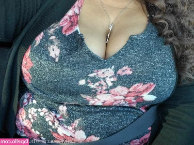 bustychick26 - In a tickling mood