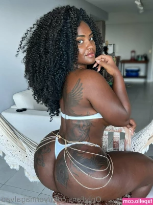 yonnagalvao - I m the naughtiest bunny- see why  https onlyfans com pom_wm c1