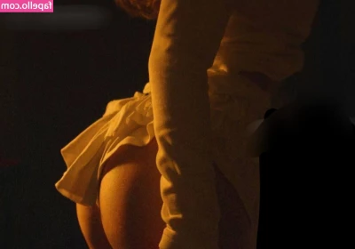 Maryana Ro [ maryana-ro-35 ] - Oh what you could do with this in the mornings