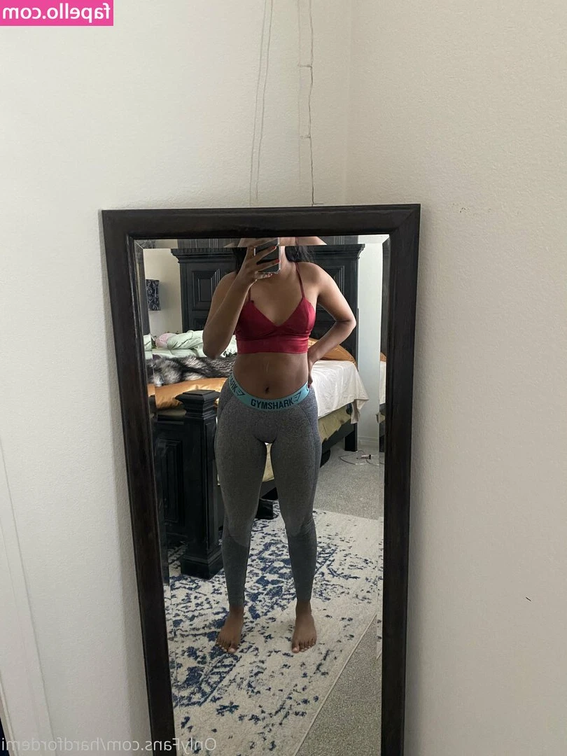 nutfornikita - Are you a boob or bum man/woman? 😈