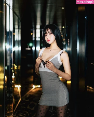 Starlight_h20 [ starlight-h20 ] - Love this black set 🖤