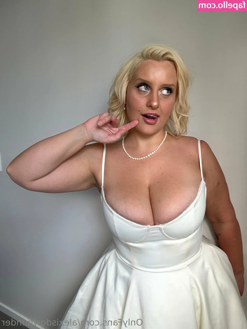 alexisdownunder - woke up READY to fuck 🥵 i’m shooting a brand new full scene for