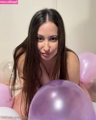 fergieandersonok - 🌹If you guys want please comment a honest review or comment about