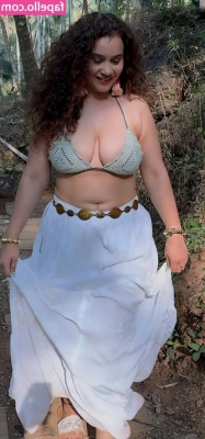 Anjuthecurlygirl - OK, time to shower for today 👅