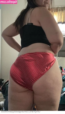 bigbootypantiesxo - Soles and a phat ass 🍑
