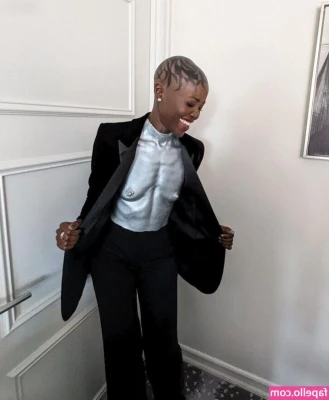 Lupita Nyong'o [ lupita-nyong-o ] - The Futanari Roommate coming to your inboxes soon! Description:-