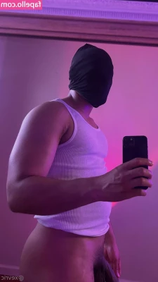 xevric - Happy titty Tuesday Worship my assets 🖤✨