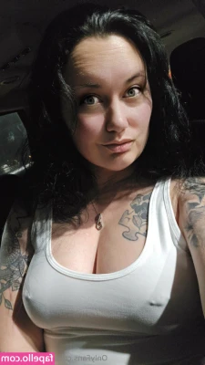 anniejayefree - Cheers babe 🍀 it was just St. Patty’s day 💚  I love the