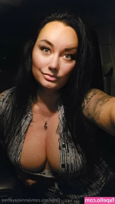 anniejayefree - Maybe you just want a picture today. Not a video. I gotchu. This
