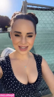 Rosanna Pansino [ rosanna-pansino ] - I like going on adventures even when it high and risky