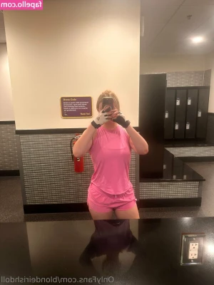 blondeirishdoll - I love my plug, who wants to buy me a new one?