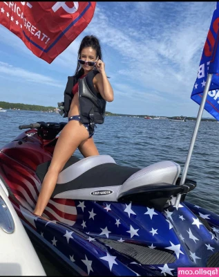 Alex Taylor [ alex-taylor ] - ROLL CALL! did you tune in for the hottest night of my life?!🔥🥵