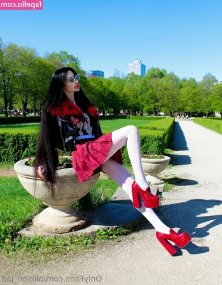 allison_jae [ allison-jae ] - I'm here, come and get it!