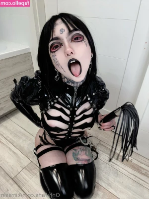 kirrasin [ kirrasin-1 ] - Happy Sunday funday !! Check your dms for last nights super naughty