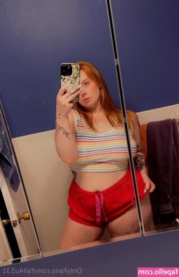 fall4u531 - Titties Galore!