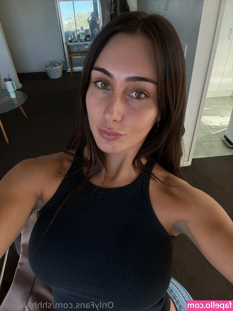 shhhhhxxxx - Go see my new content!