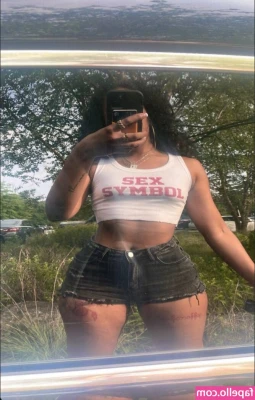 AishaaaMarie - My lovely hump who can handle all this ass?? Leave your comments and