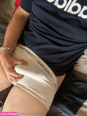 hot_gaycouple [ hot-gaycouple ] - Lots of playing with my butt and showing off my toys in this one