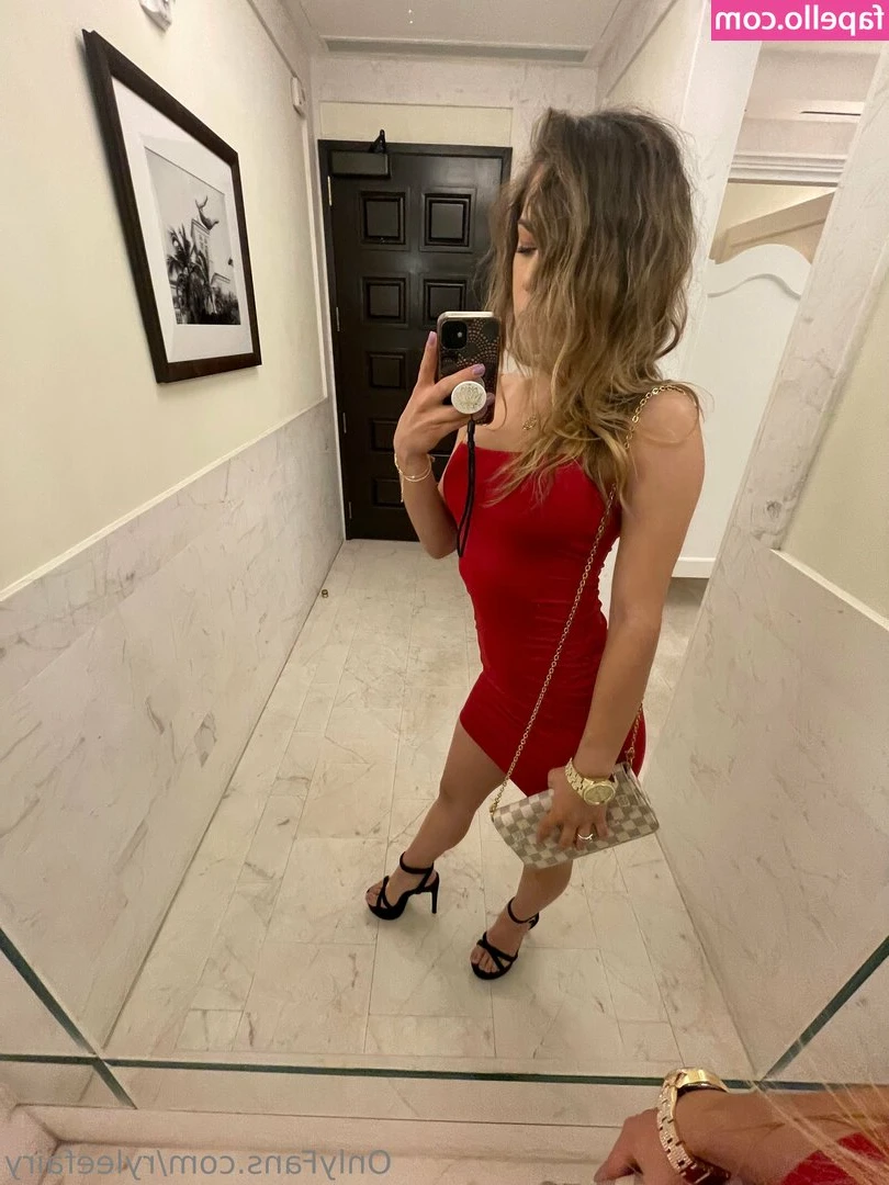 ryleefairy - Sorry for the late post btw,, celebrated my birthday hard this