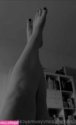 youmaycallmeannie - Do you like the view?
