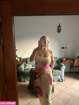 Emily Hewertson [ emily-hewertson ] - Wore this dress out today ;)