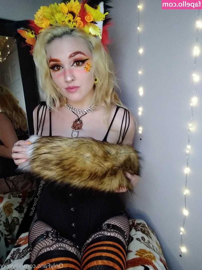 lillygrxy - SENSUAL SLUT FUCK  Danny was my FIRST SEXTAPE ever made just a few