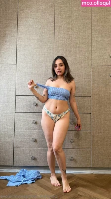 Daisy Mini [ daisy-mini ] - Do you think all the squats paid off baby? 🍑🏋‍♀️