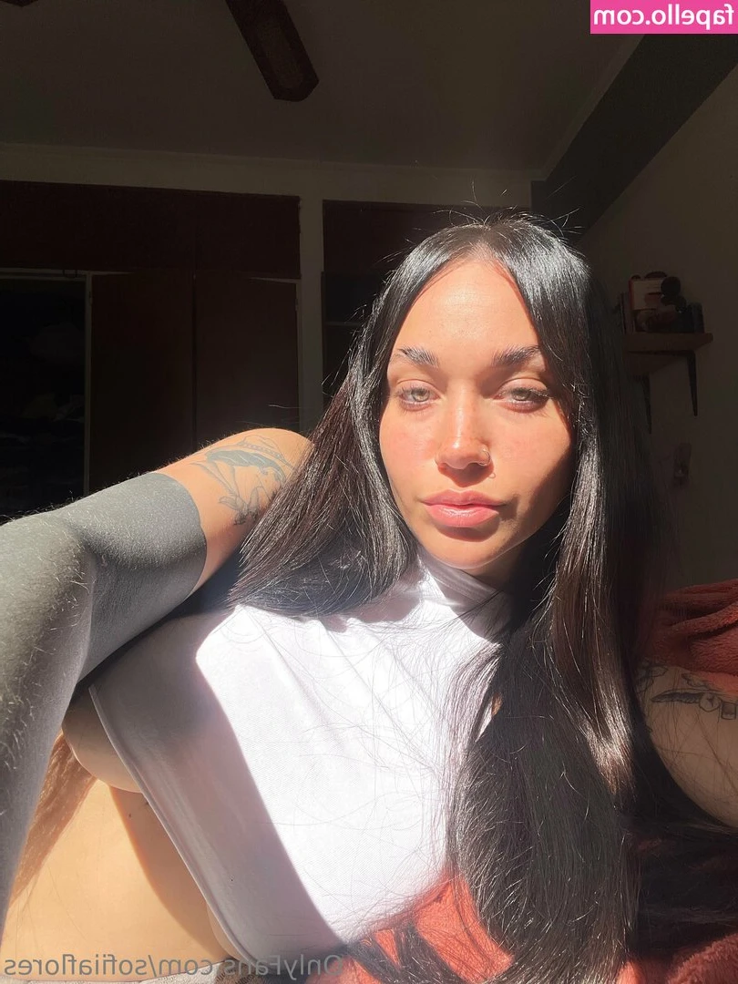 sofiiaflores - Would you fuck me in my treehouse?